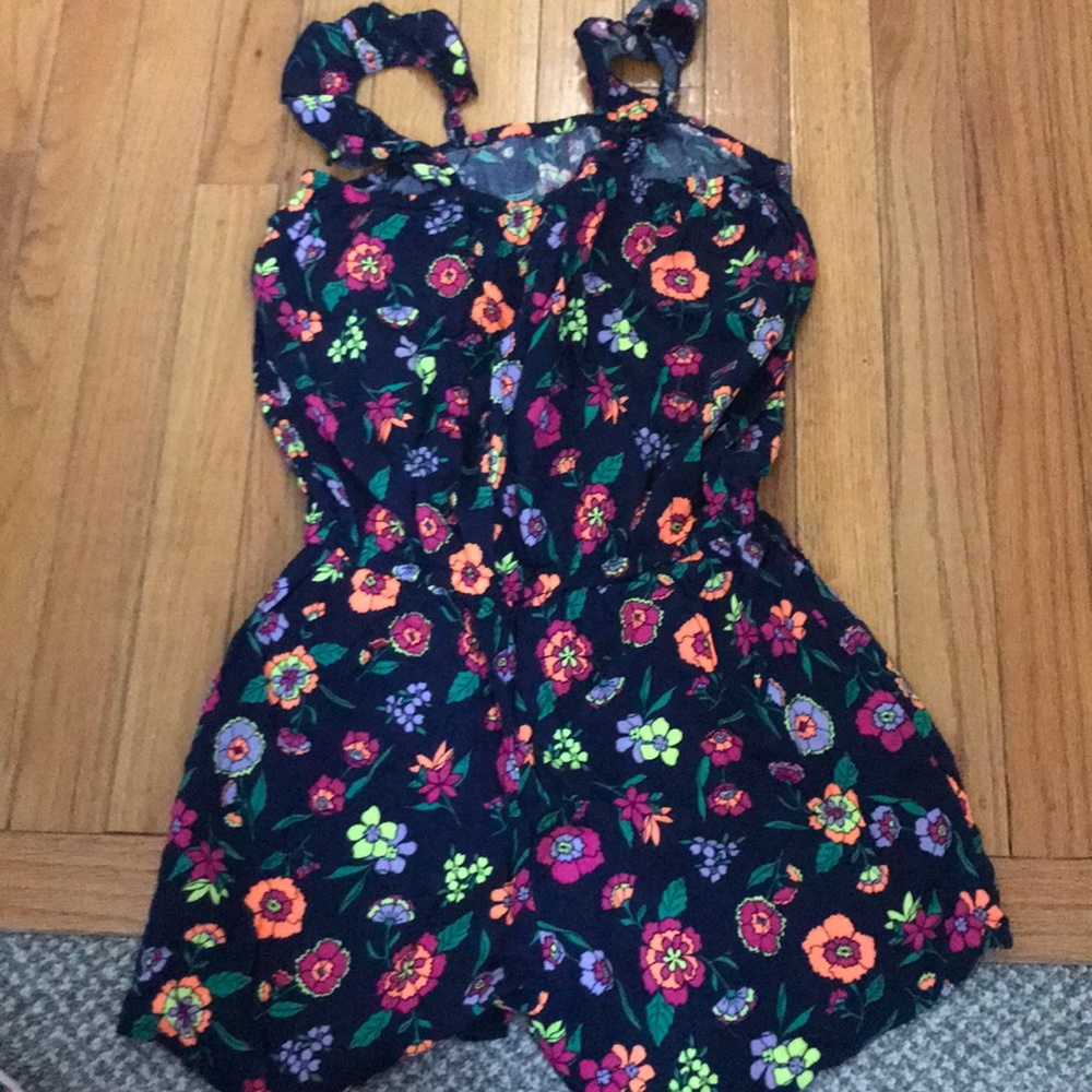 Girls tucker and Tate romper size xl